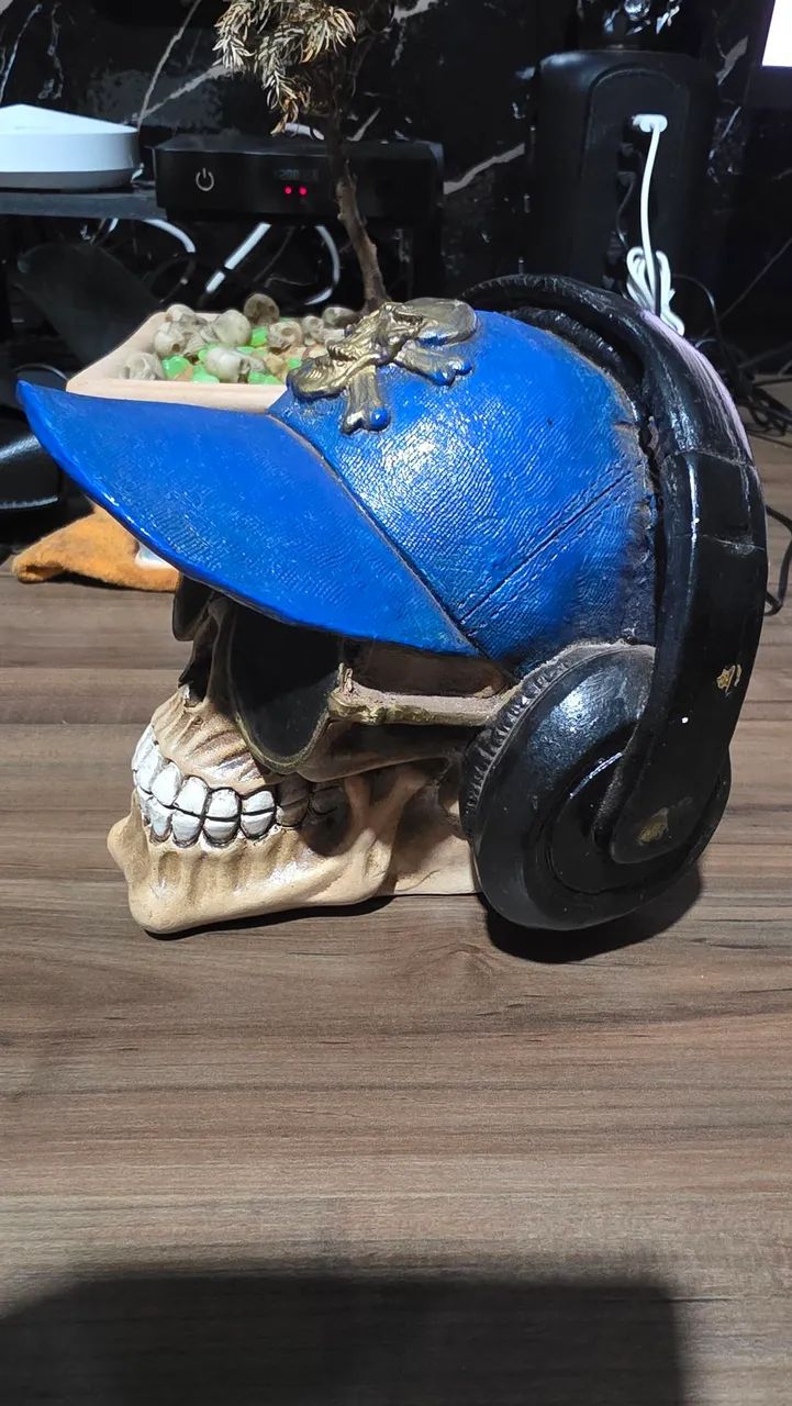Caveira com fone de ouvido - Foto 3
