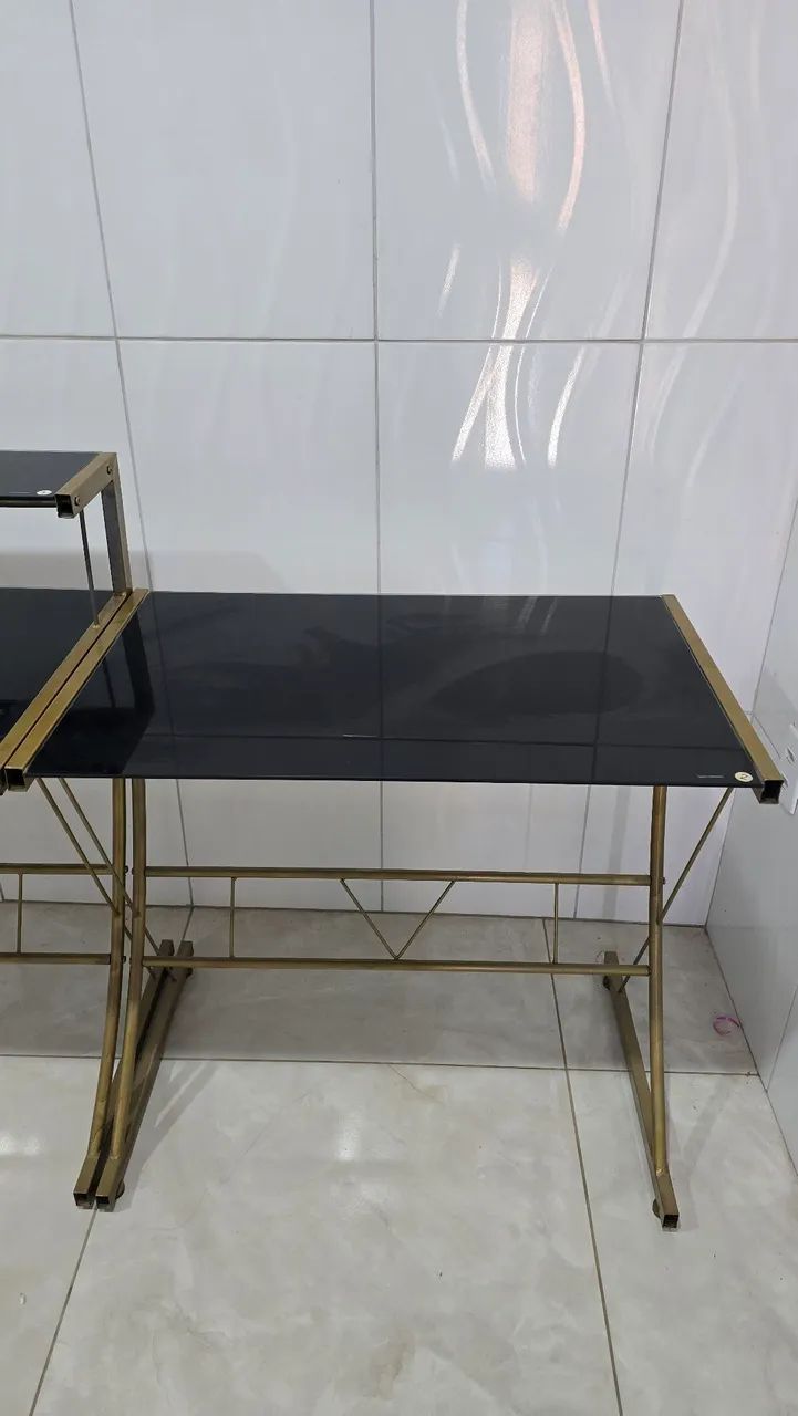 Mesa de estudos e Escritório  - Foto 2