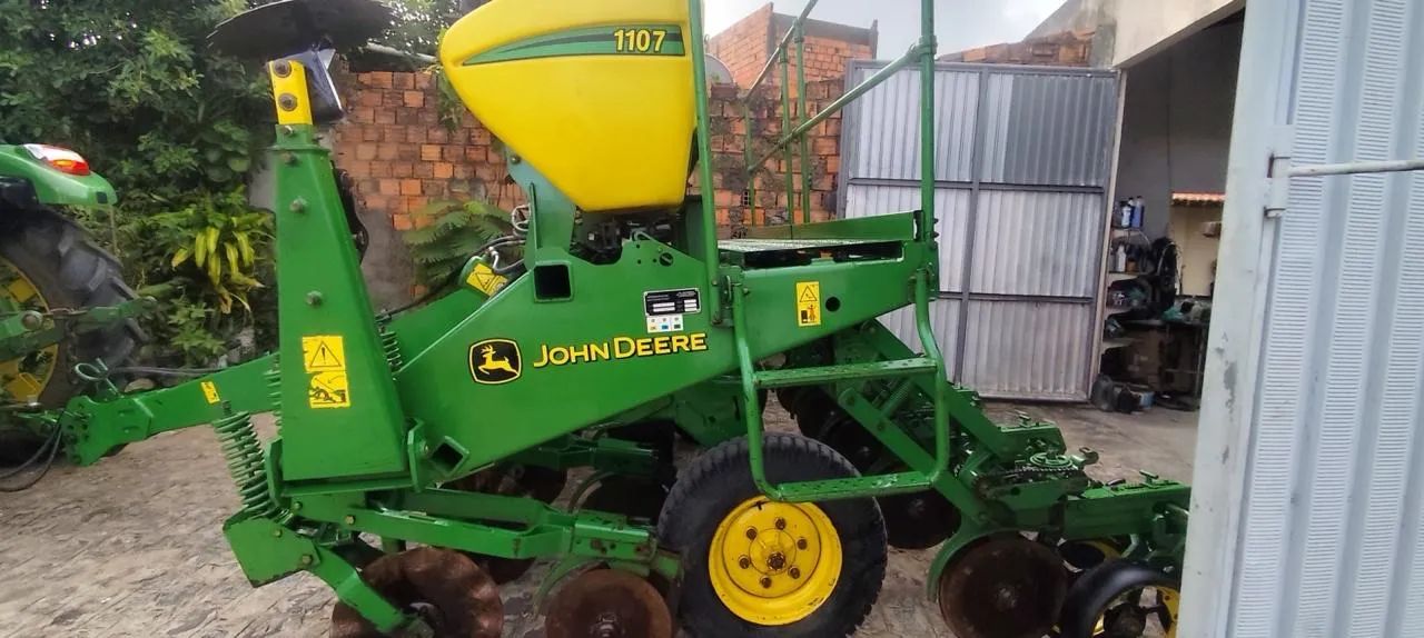Plantadeira john deere 1107 - Foto 2