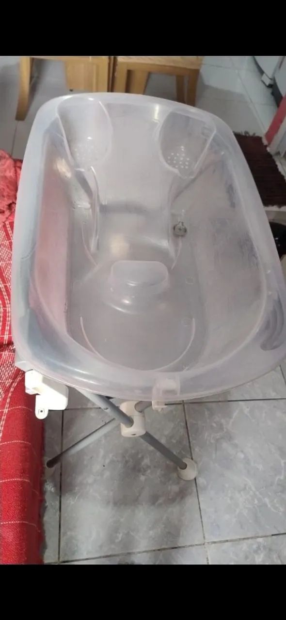 Banheira com suporte
