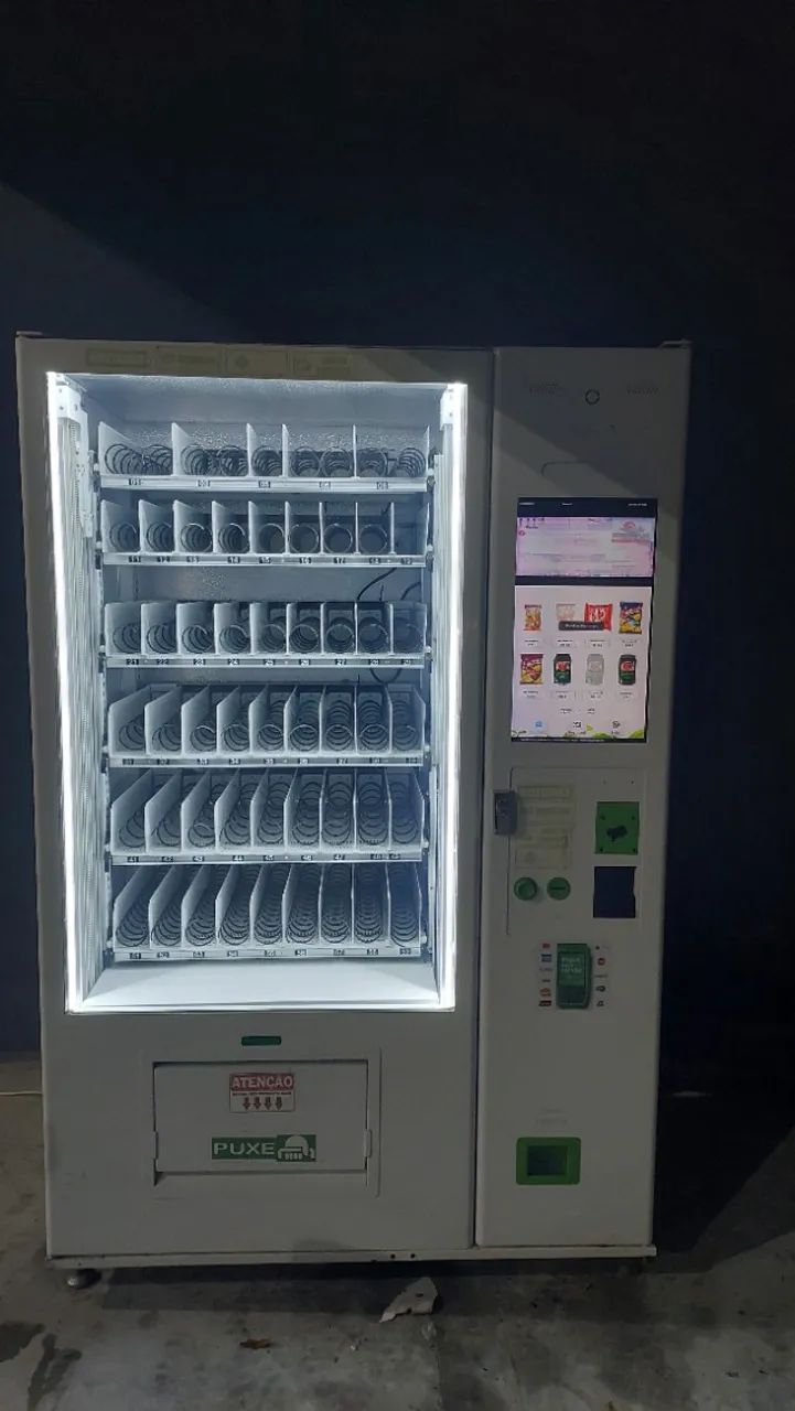 VENDING MACHINE 