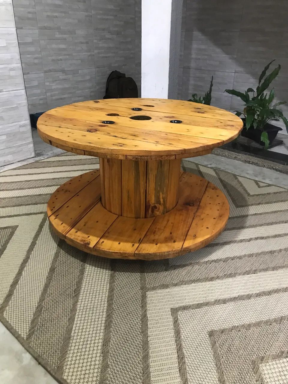 Mesa de centro de carretel de madeira  - Foto 3