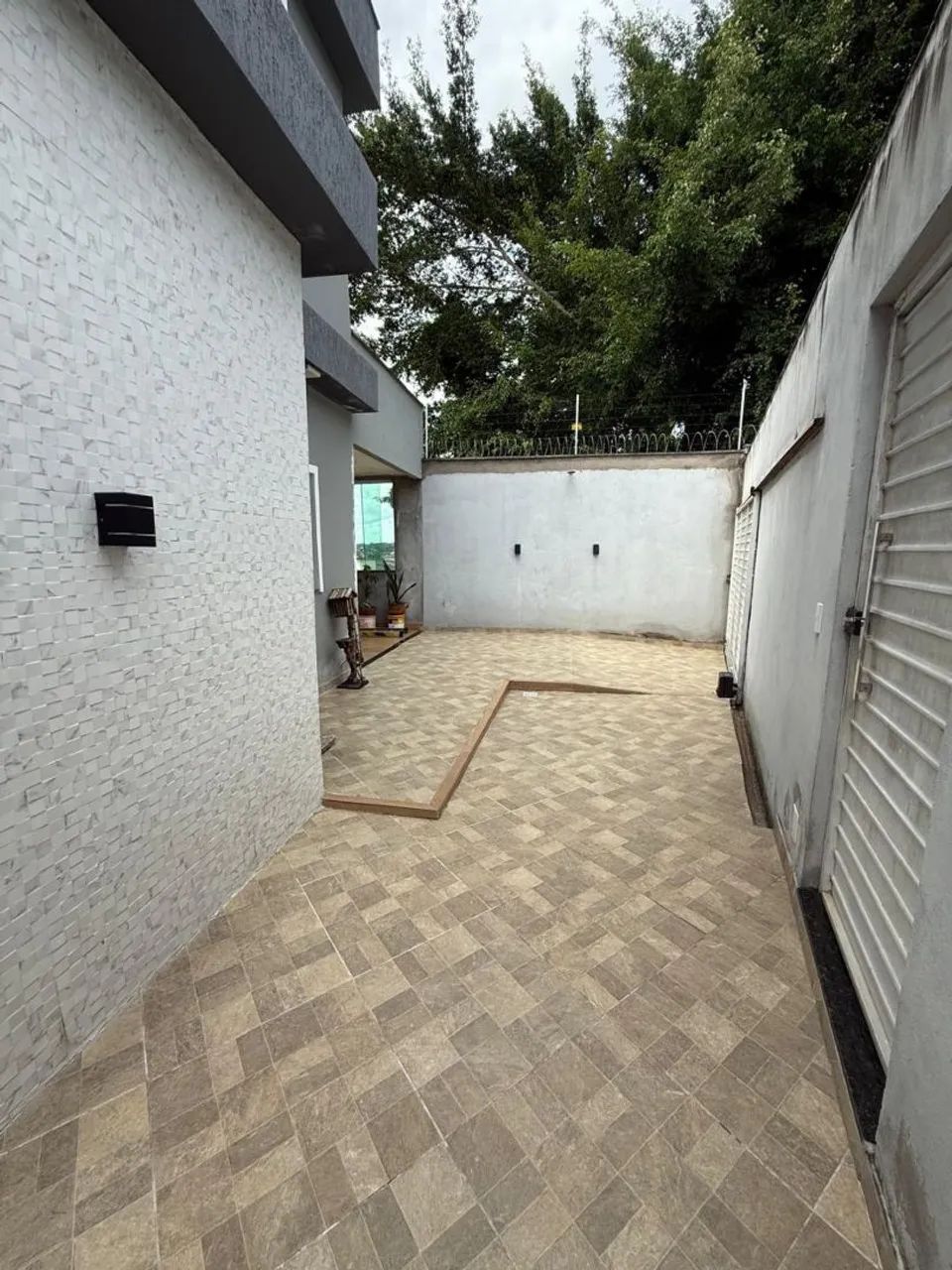 CASA DUPLEX NOVA E MODERNA COM 3 QUARTOS - 200m² | FINANCIÁVEL