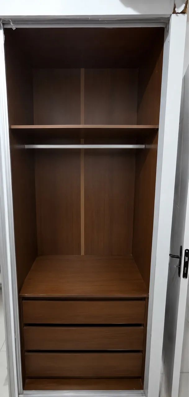 Guarda-roupa grande 3 portas - Foto 2