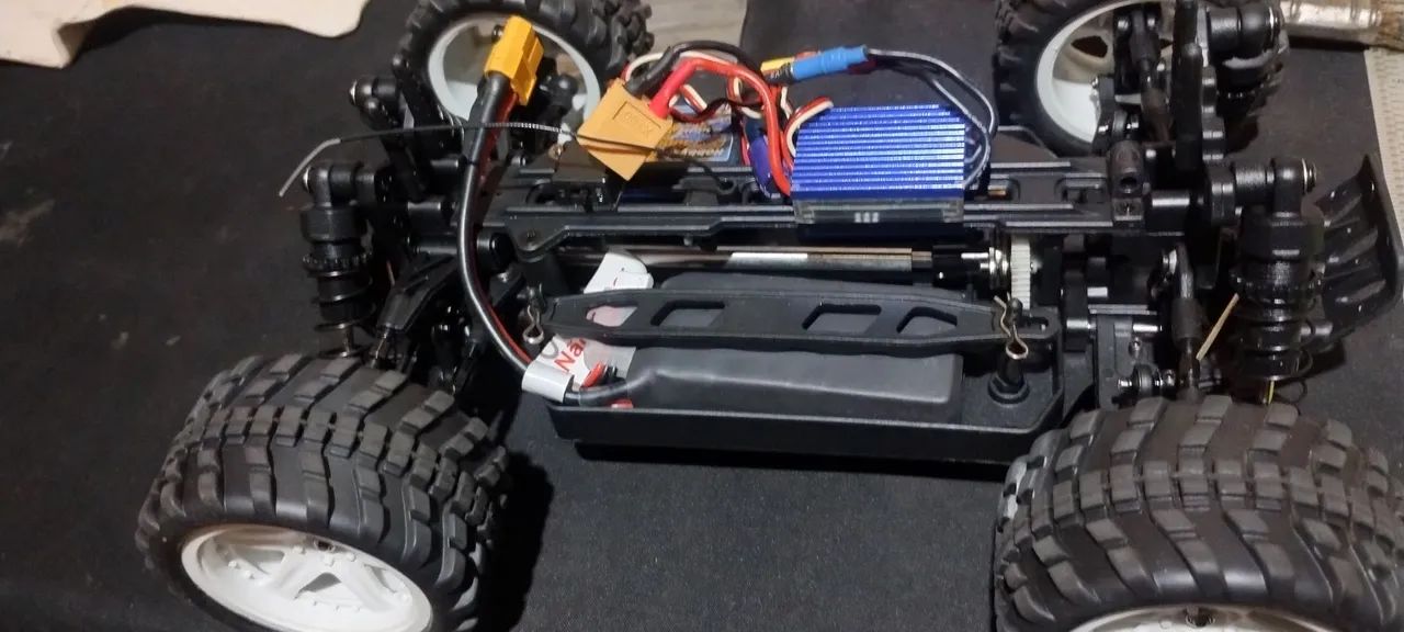 Automodelo elétrico 1/16 Turnigy  - Foto 5
