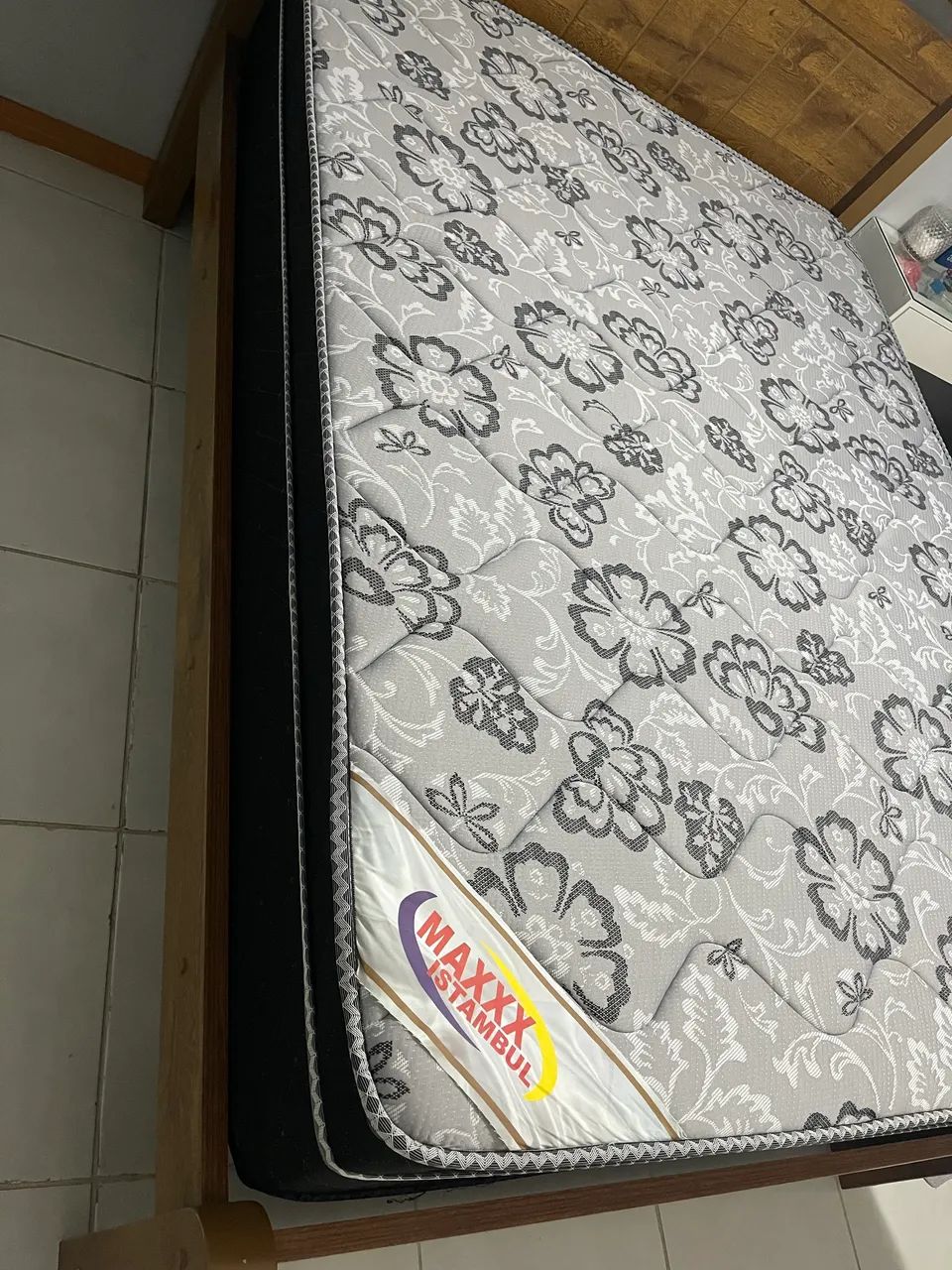 Cama de casal com colchão.  - Foto 4