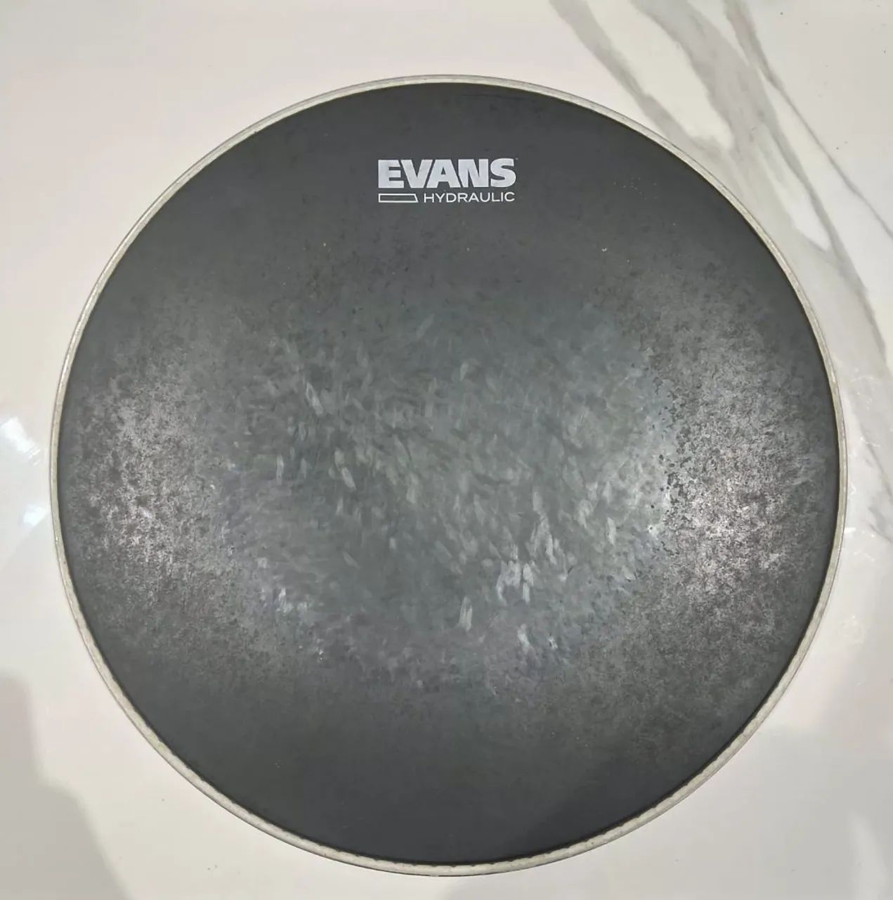 Pele de caixa Evans Hidraulic Black 14 polegadas 