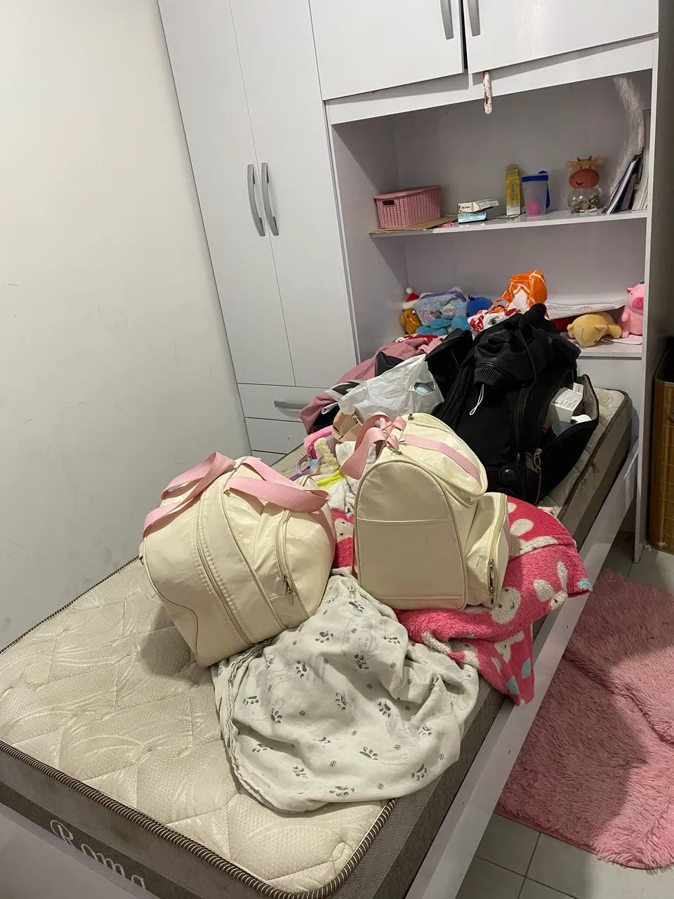 Guarda roupa cama solteiro  - Foto 2