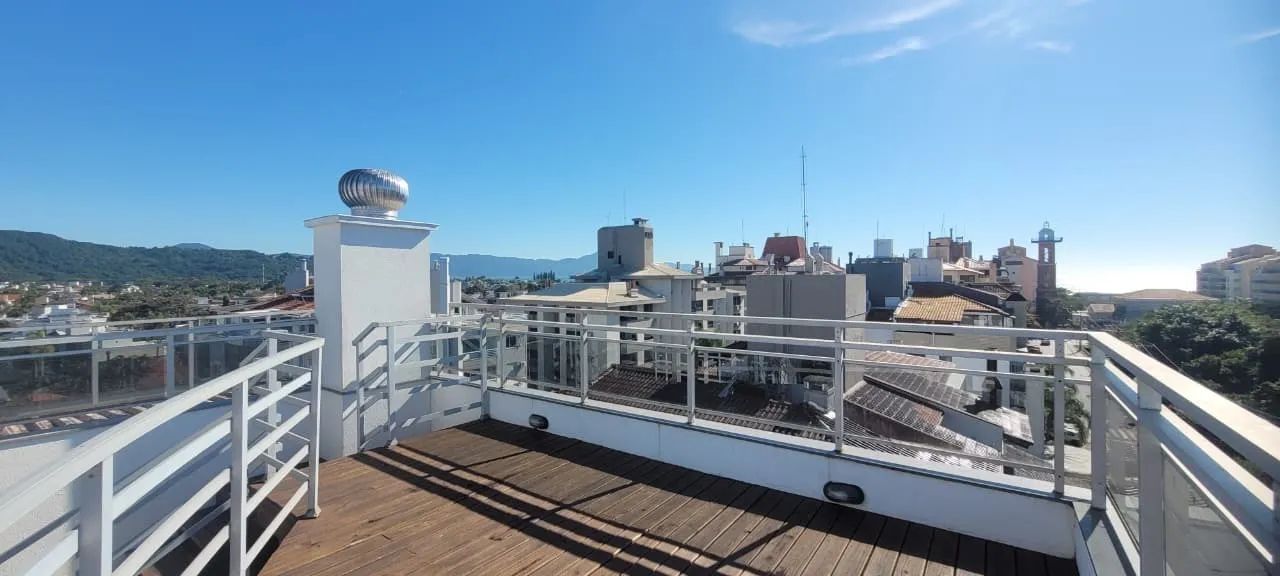 Cobertura com linda vista à venda em Jurerê
