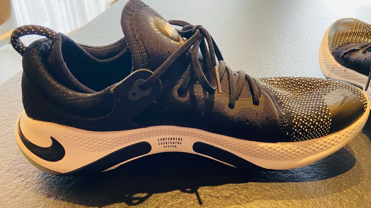   O produto é o tênis Nike Joyride Run Flyknit.  - Foto 5