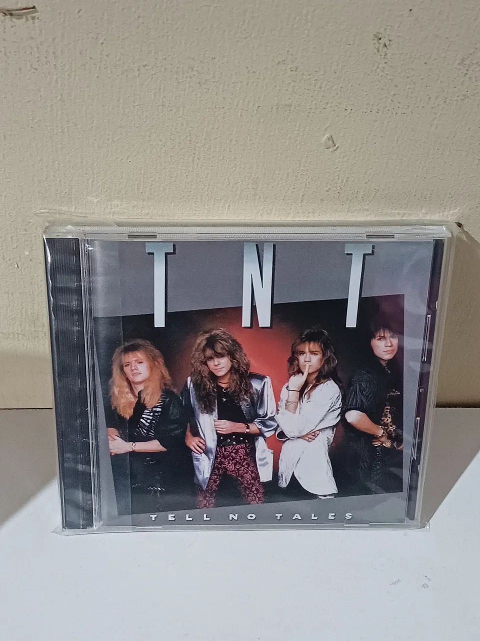 TNT - Tell No Tales [edição japonesa] - CDs, DVDs etc - Cremação