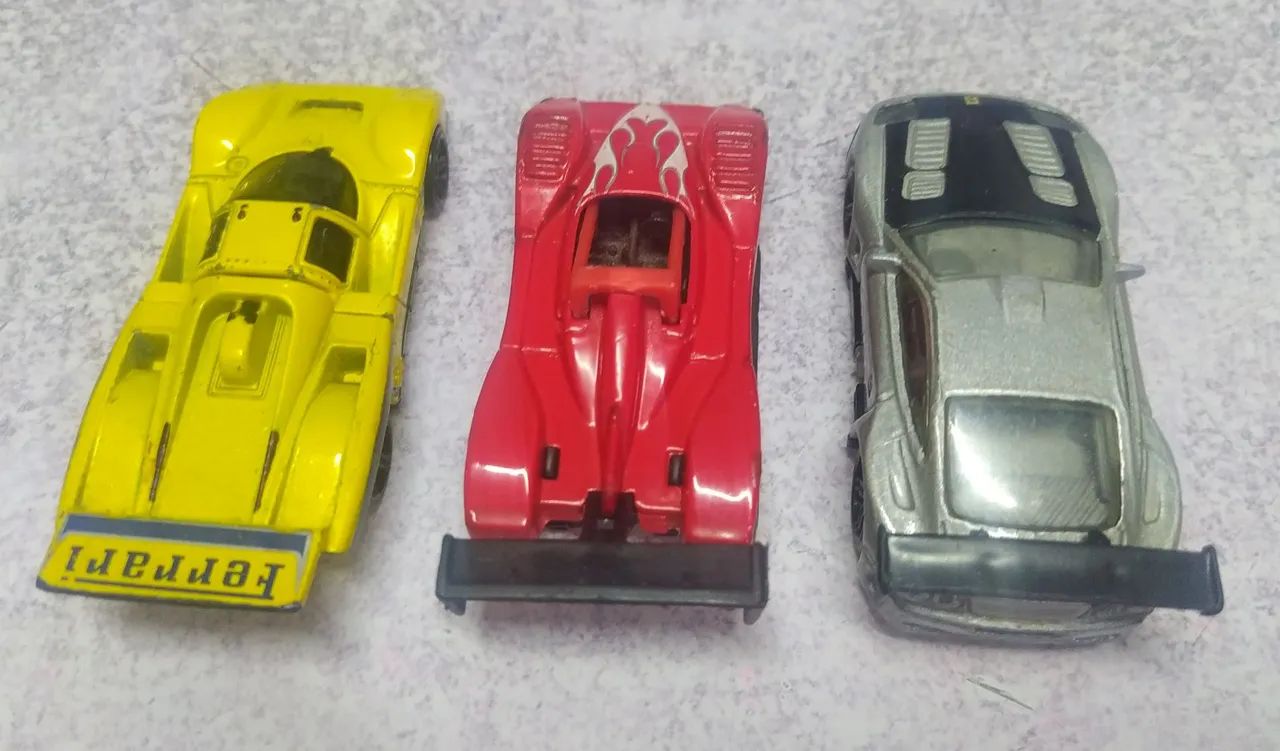 Lote de 8 Ferrari Hot Wheels  - Foto 5