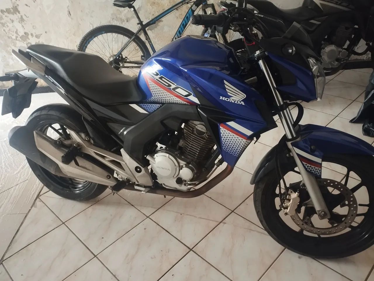 cb Twister 2022  - Foto 2