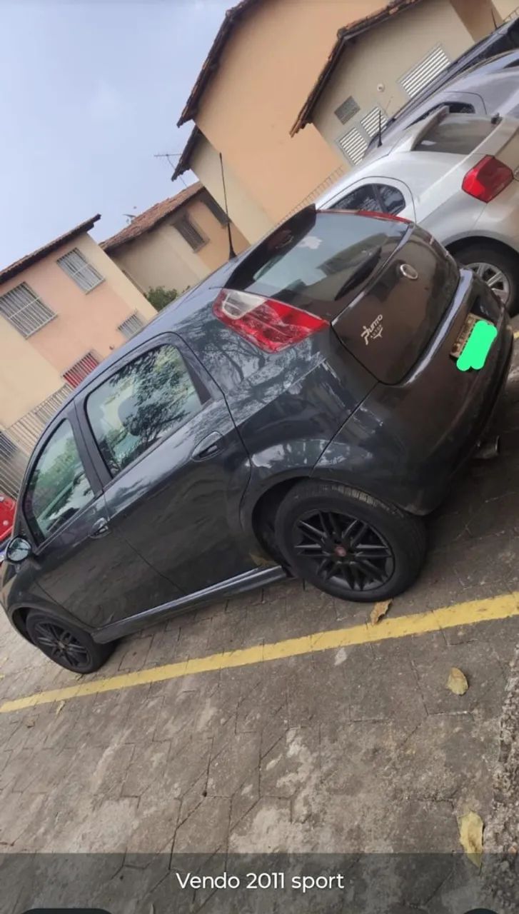 Fiat Punto Punto Sporting 1.8 Flex 8V/16V 5p 2011