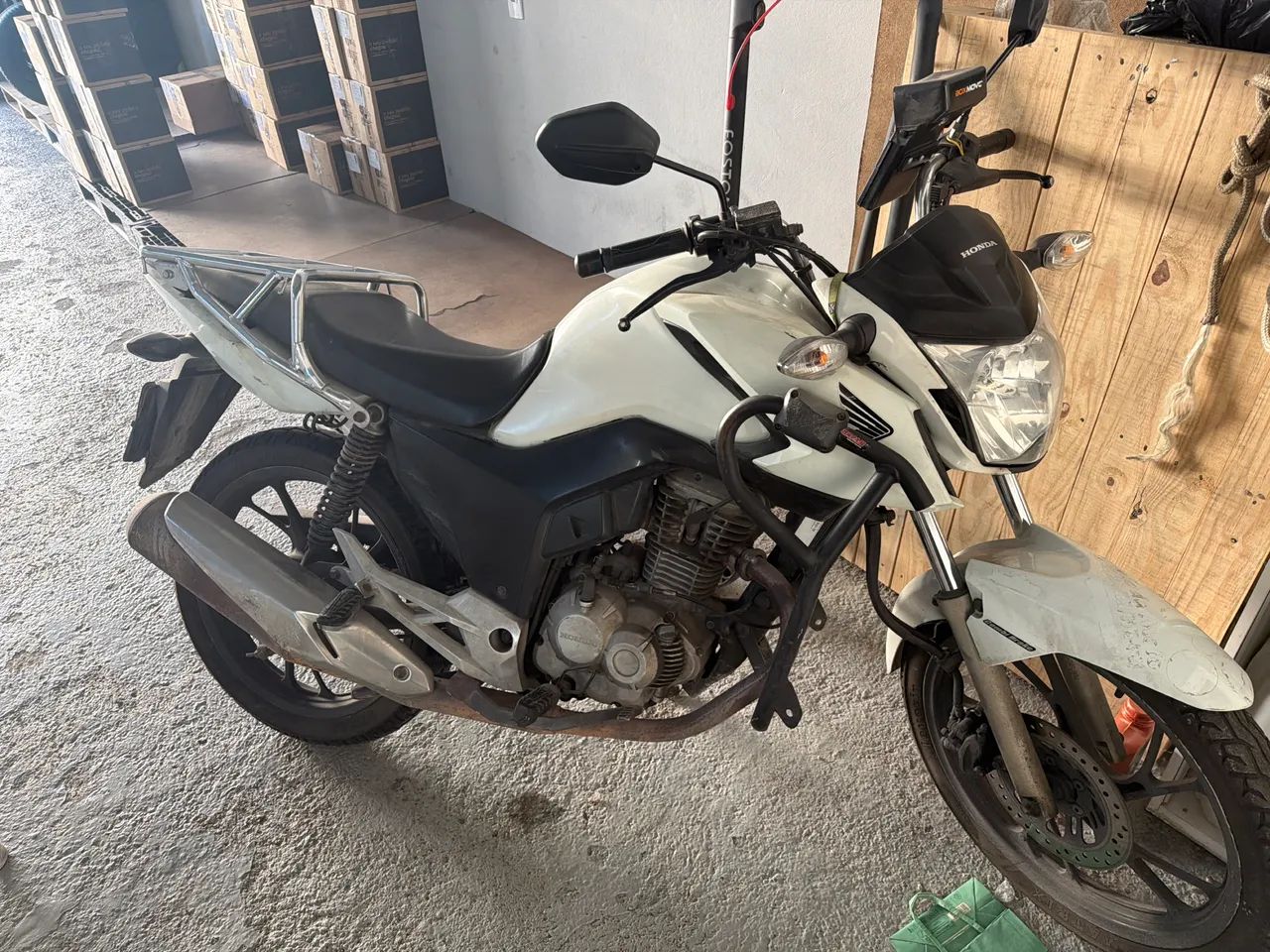 Vende-se moto