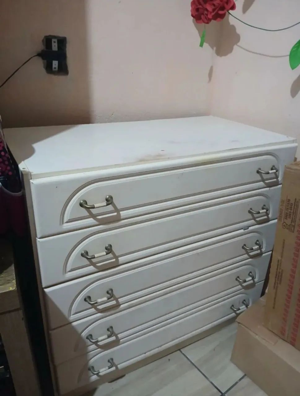 Cômoda grande 5 gavetas 