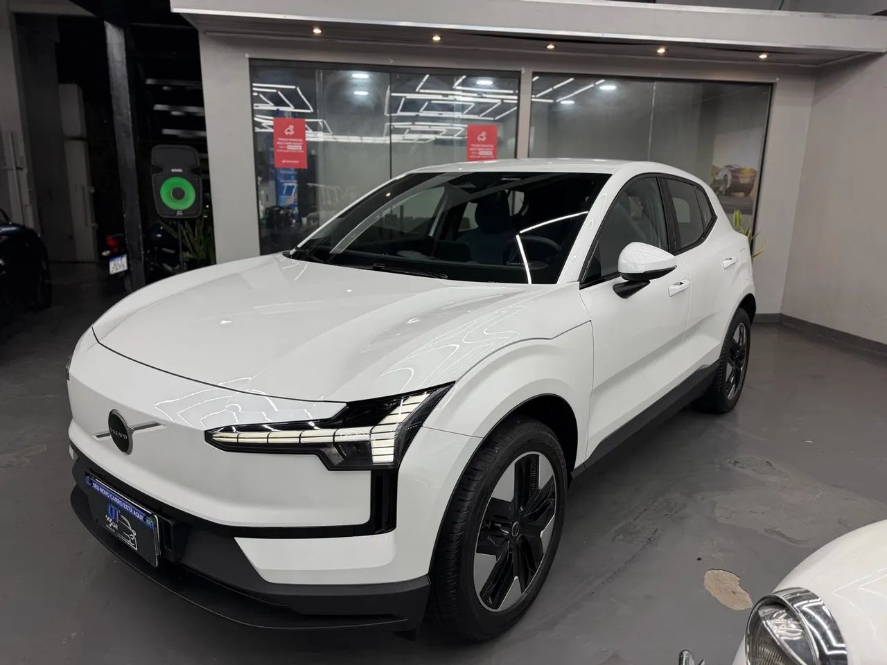 Volvo EX30 E60 Plus (elétrico) 2024 - Foto 4