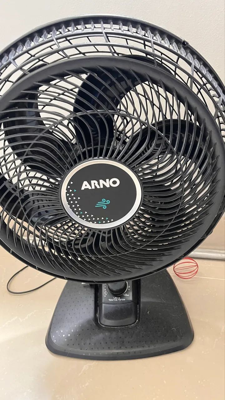 Ventilador Arno funciona - com avarias