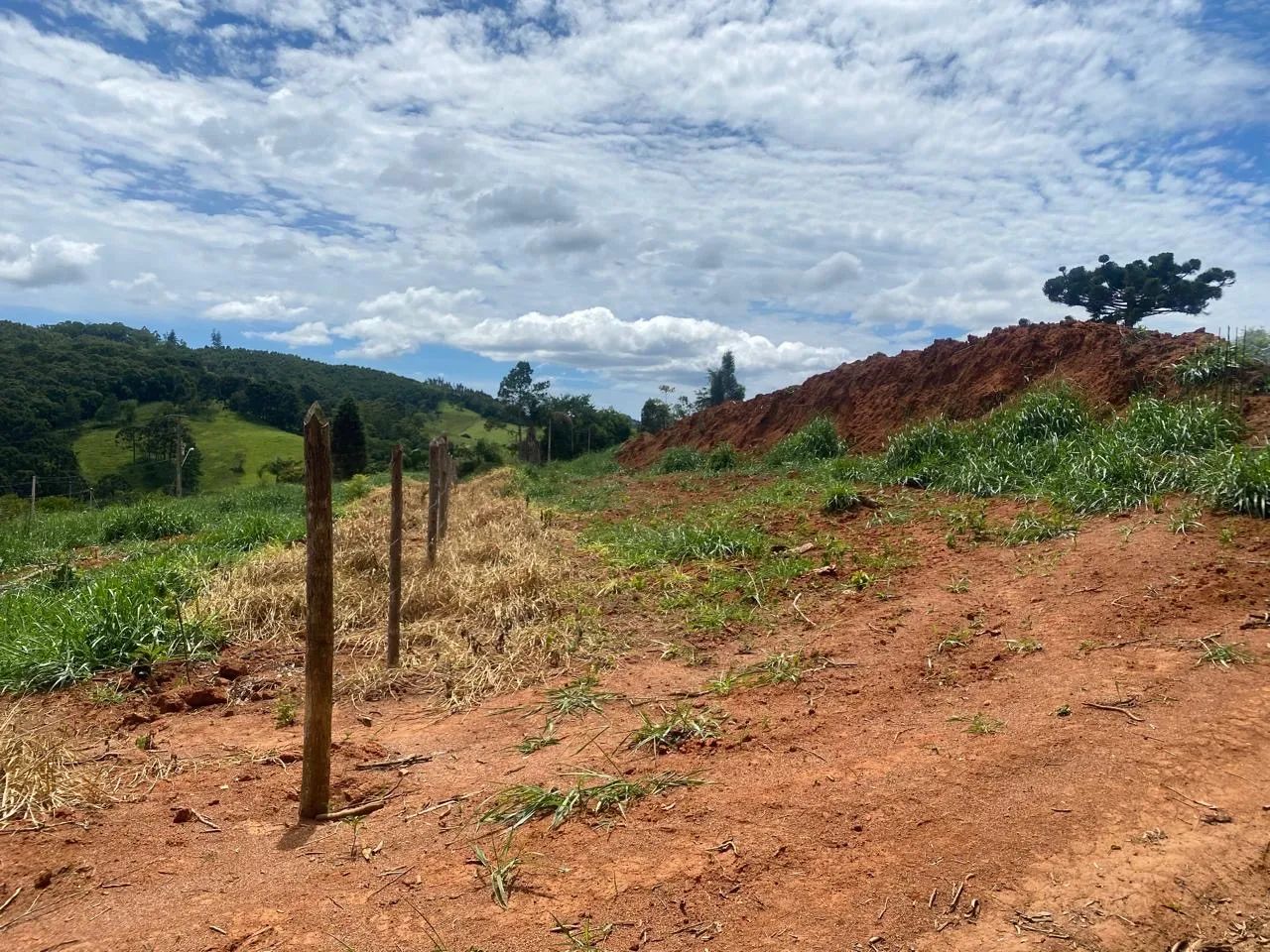 Vendo terreno em apiai sp 500mts 