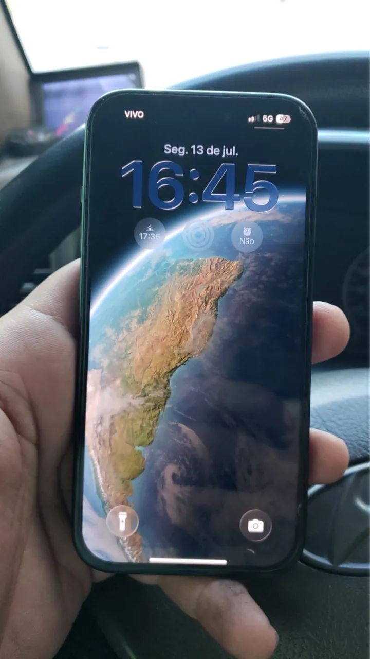 iPhone 15