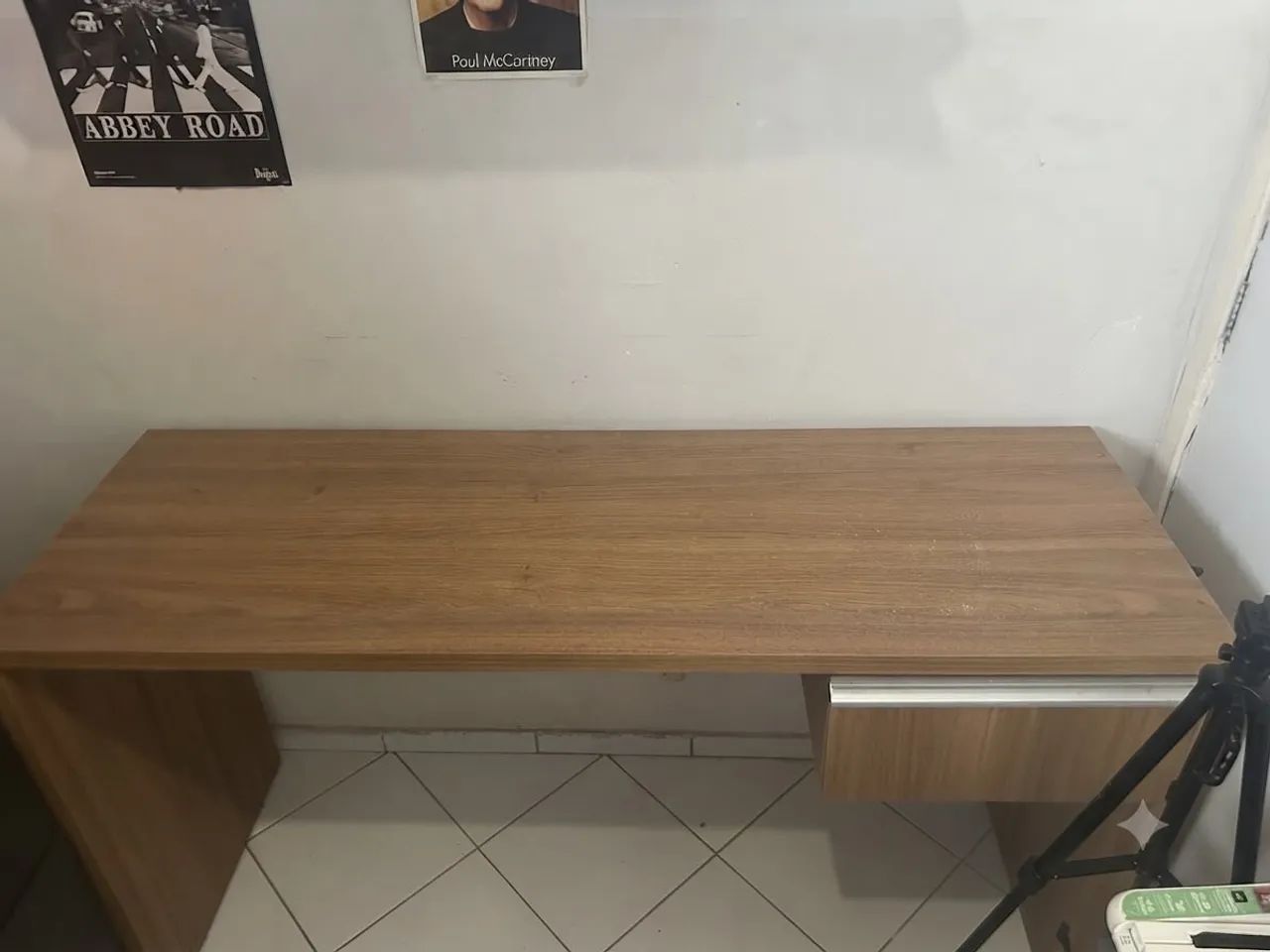Escrivaninha com Prateleira  - Foto 2