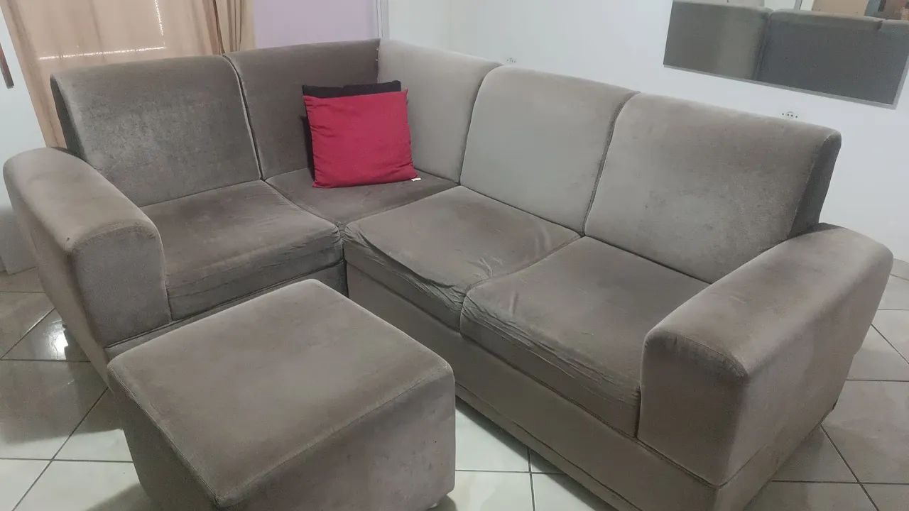 Sofá de 4 lugares em L