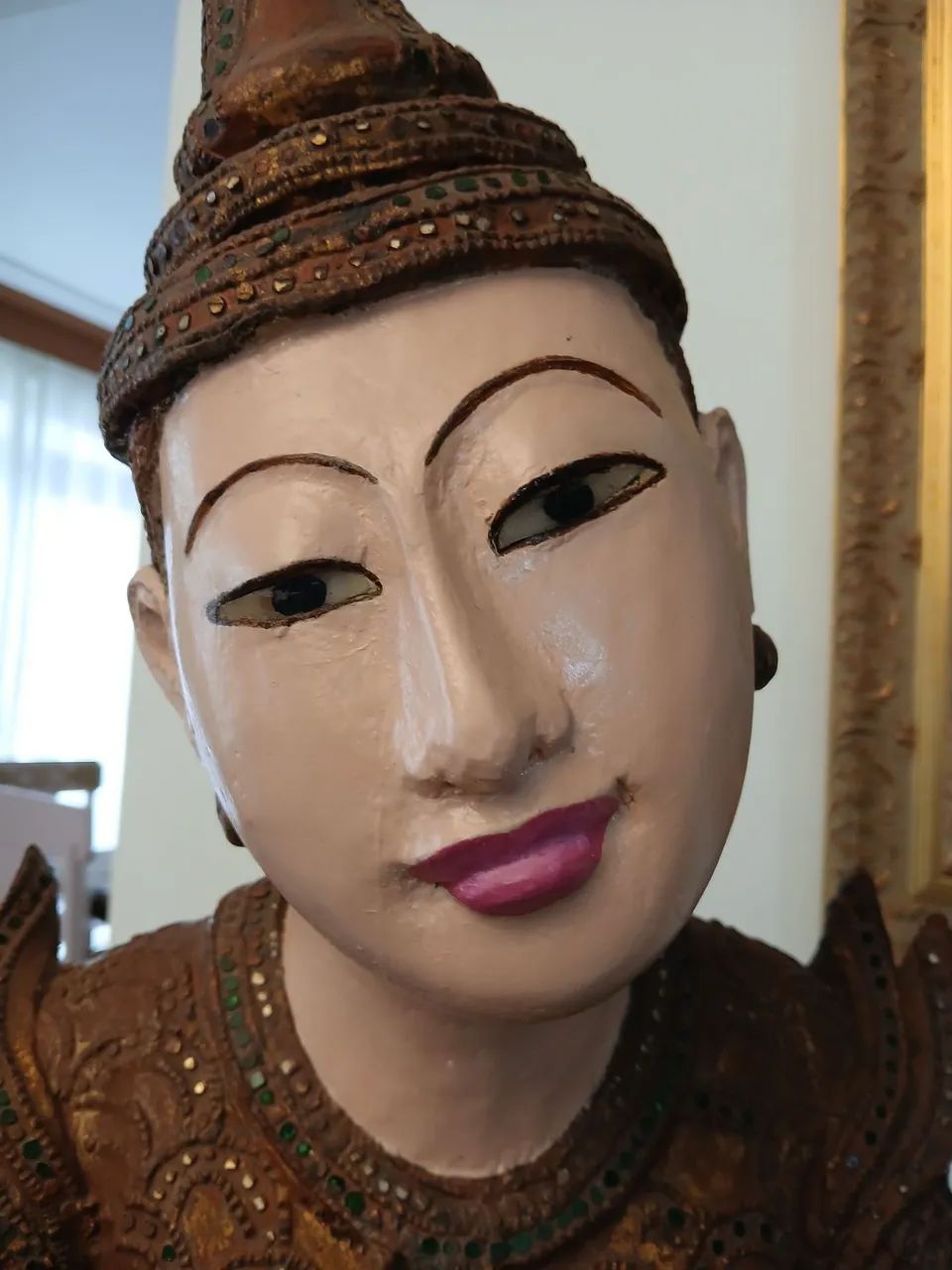 Coreana no tronco - Foto 2