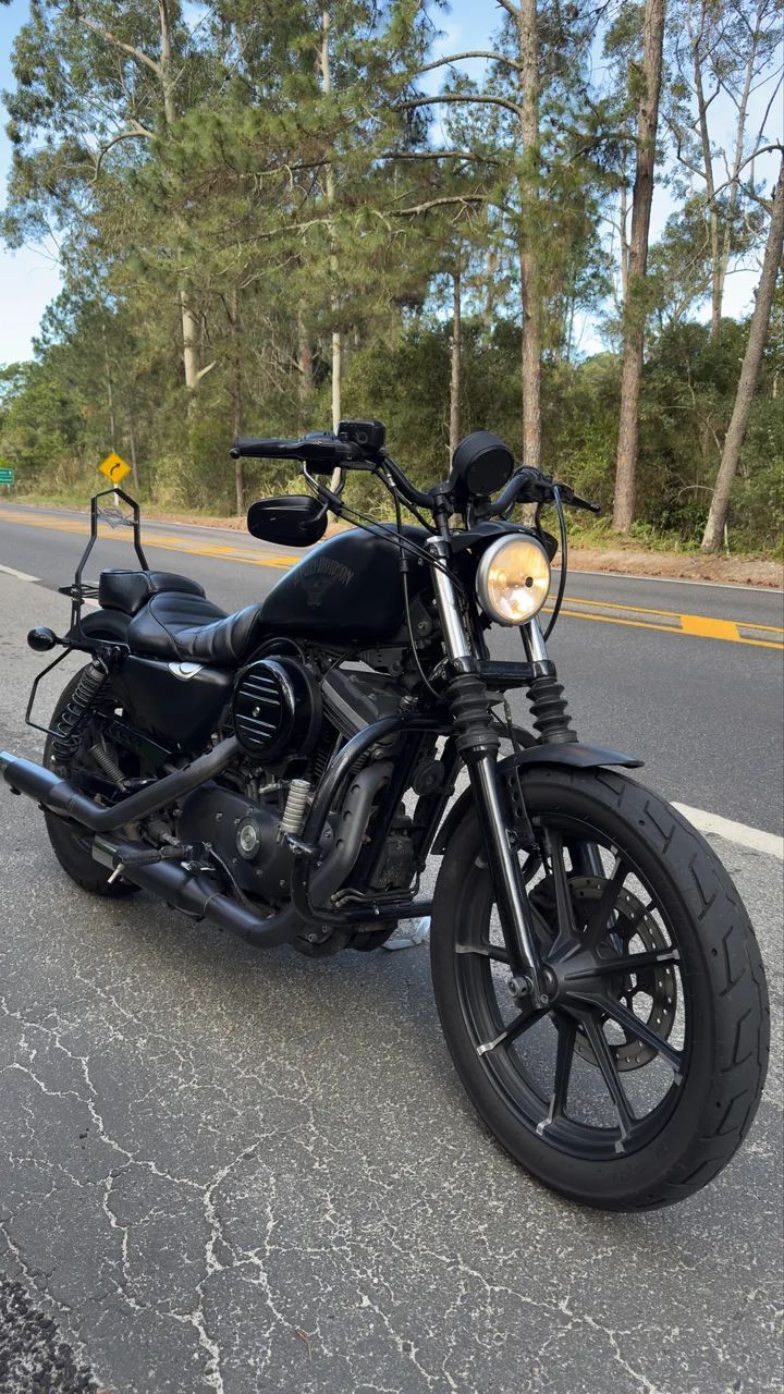 Harley-davidson 883 revisada e equipada