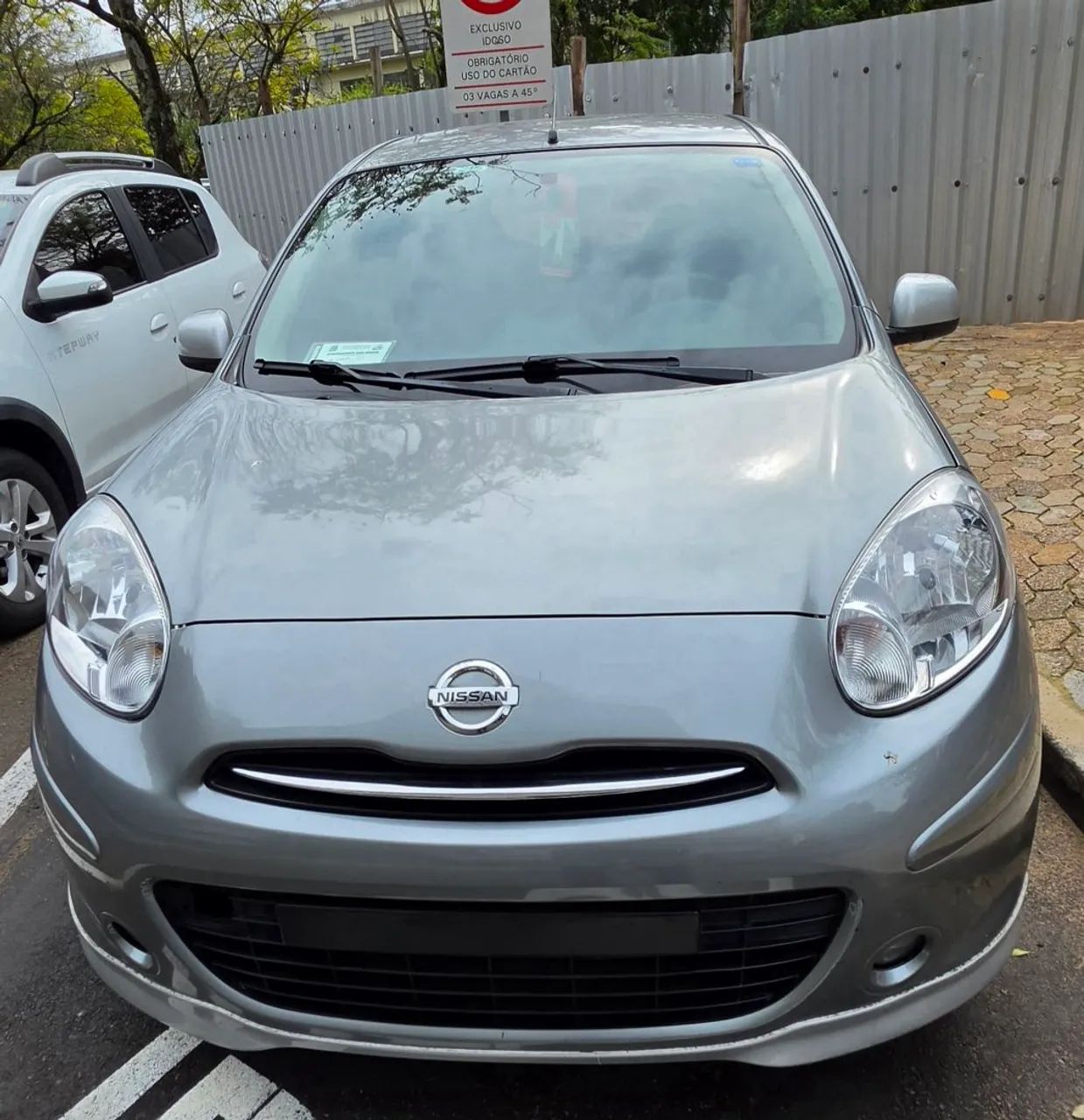Nissan March MARCH SR 1.6 16V Flex Fuel 5p 2013
