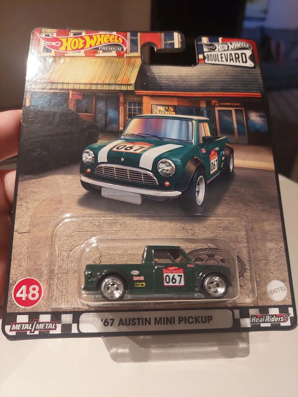 Hot Wheels Boulevard 67 Austin MINI Pickup - Lacrado - Foto 2