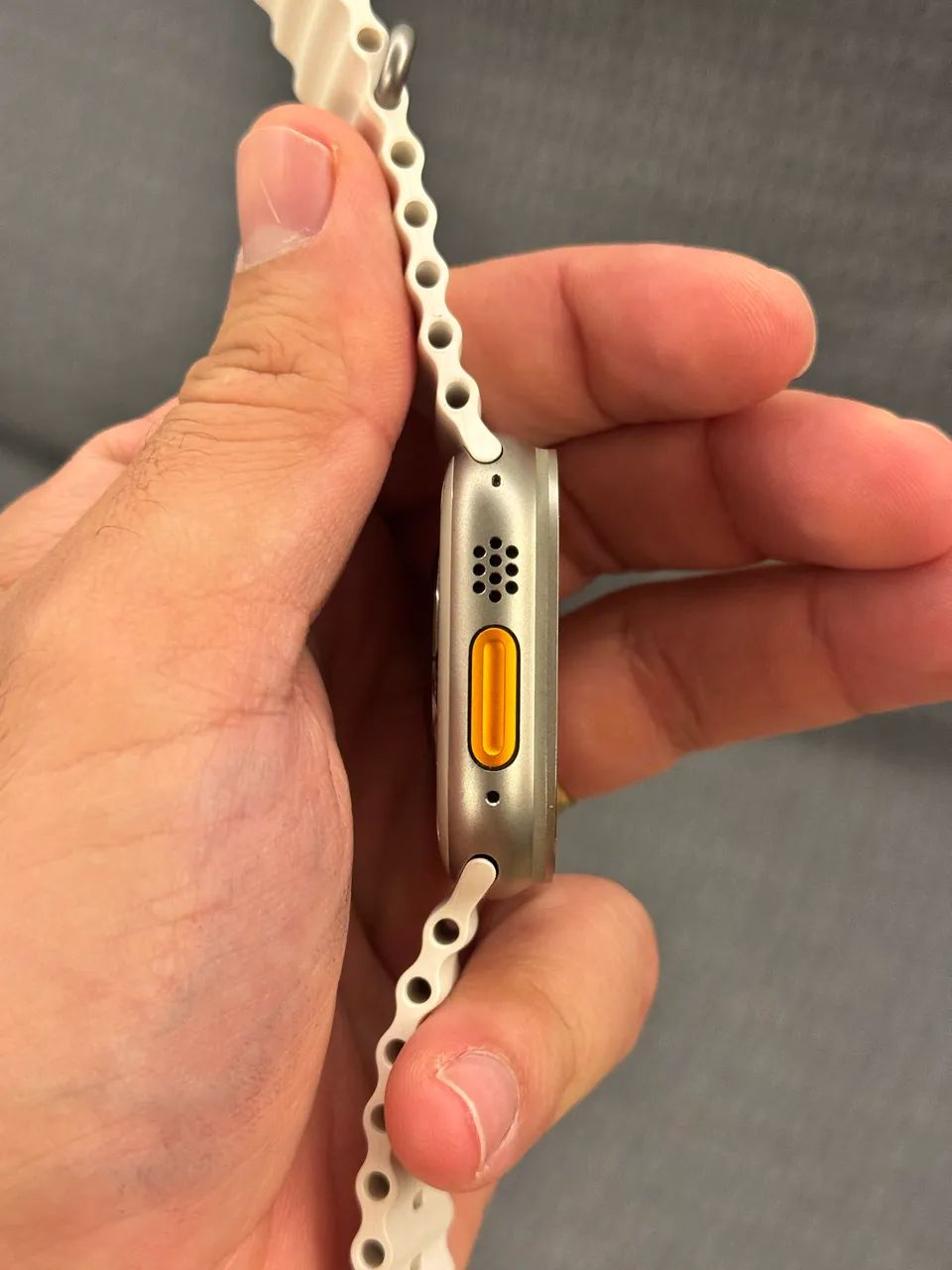 Apple Watch Ultra de titanium e cerâmica 49mm - Foto 4