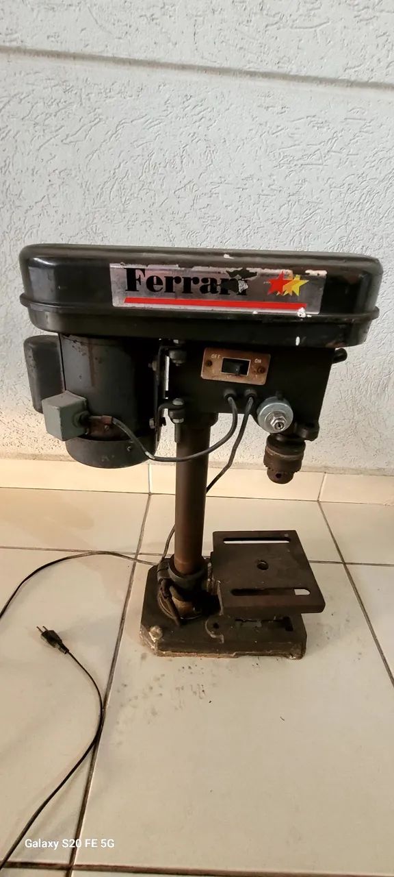 Furadeira de Bancada