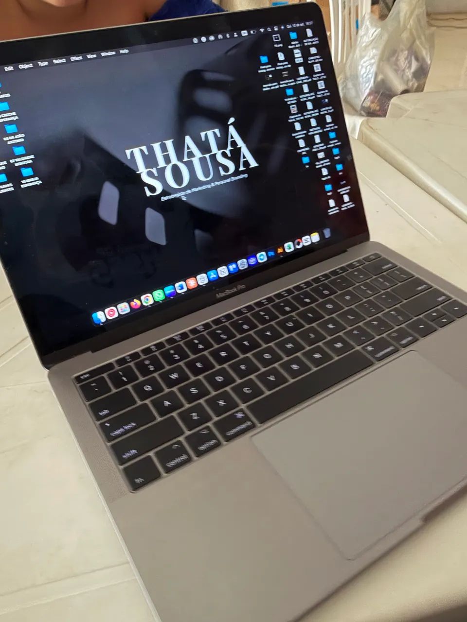 MacBook Pro - 256 gb core i7  20217 