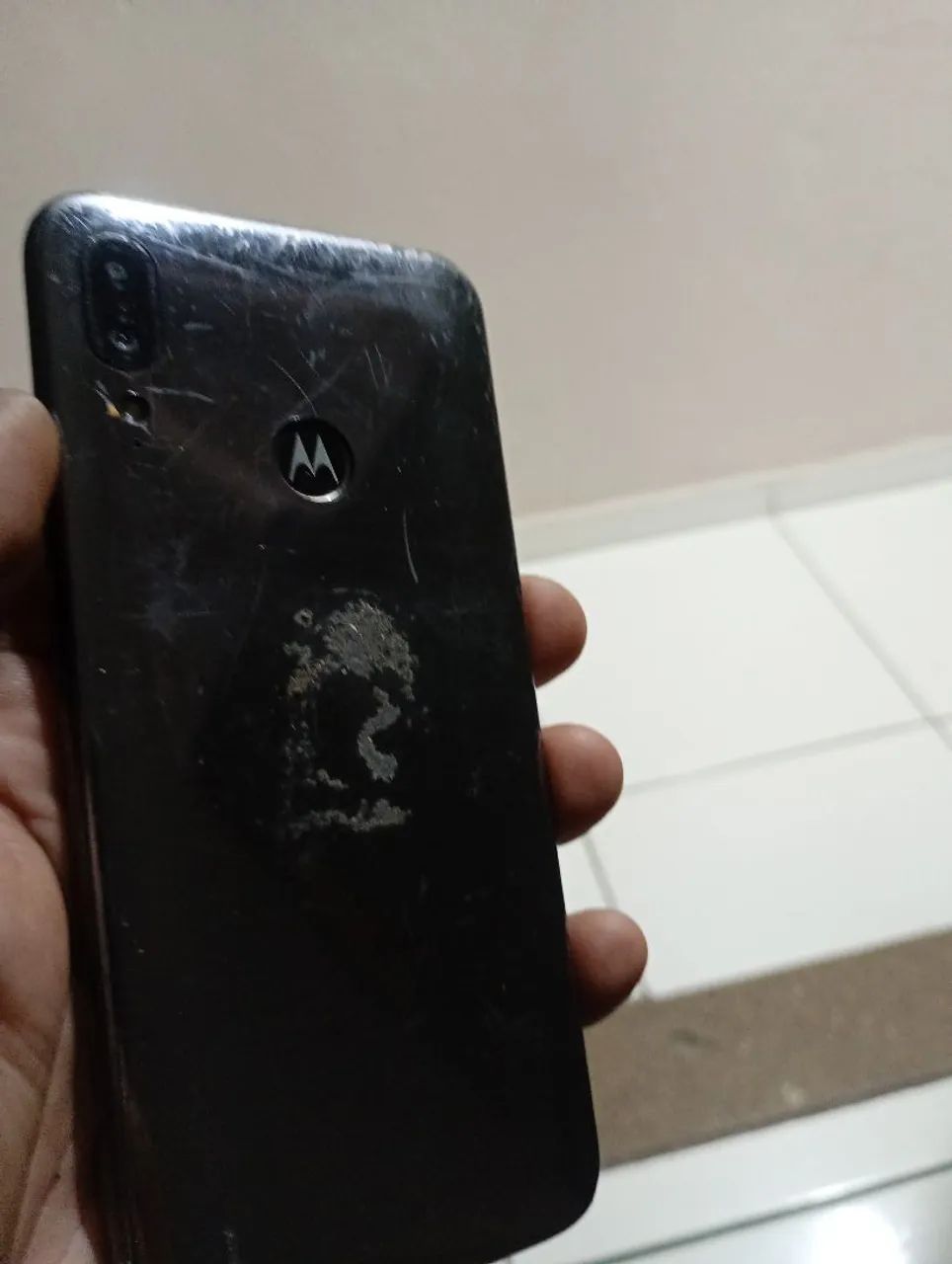 Vendo celular Motorola e6 plus  - Foto 2