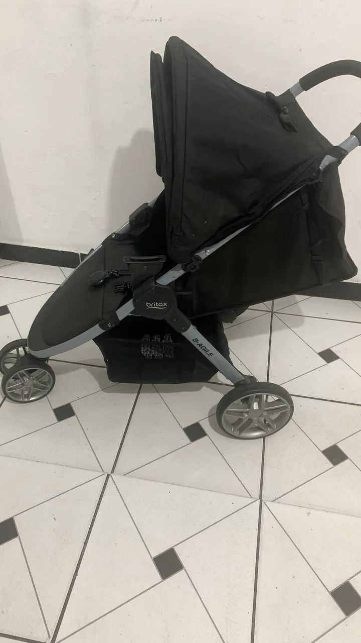 Carrinho Britax B-Agile + Bebê Conforto + Base para Carro - Foto 2