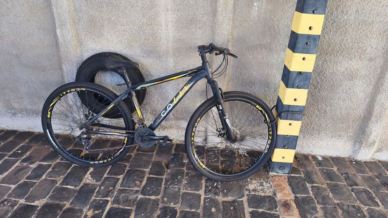 Bicicleta Colli Aro 29 com 21 Marchas Shimano e Freio a Disco