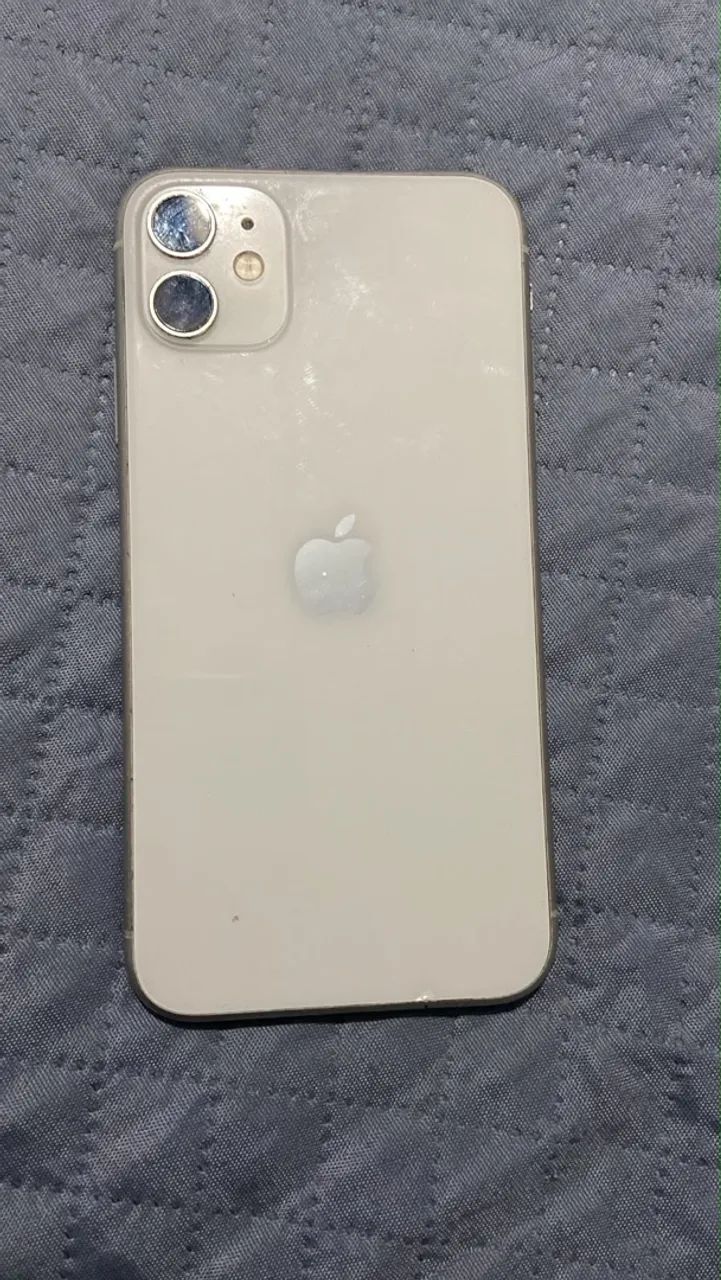 Vende-se iPhone 11