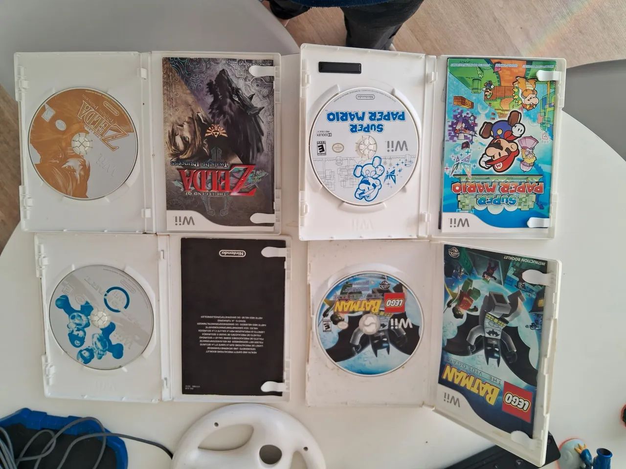 Console Nintendo Wii Black Edtion com jogos - Foto 3