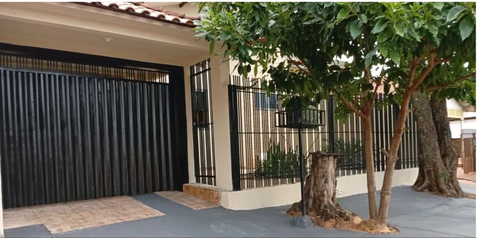 ? CASA À VENDA - TAPEJARA/PR     CENTRO 