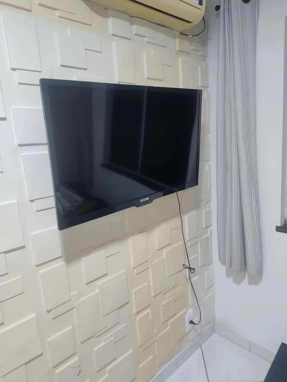 Tv CCE 43 