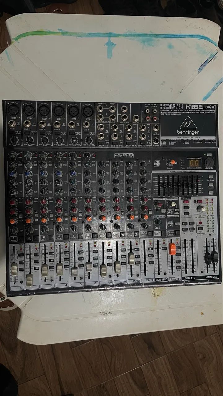 Mesa De Som Behringer Xenyx X1832usb + Interface - PREÇO RÁPIDO
