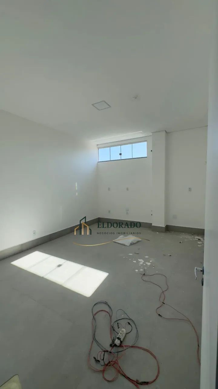 Vende-se ou Aluga-se prédio comercial com 3 pavimentos no Bairro Jardim Cuiabá! - Foto 4