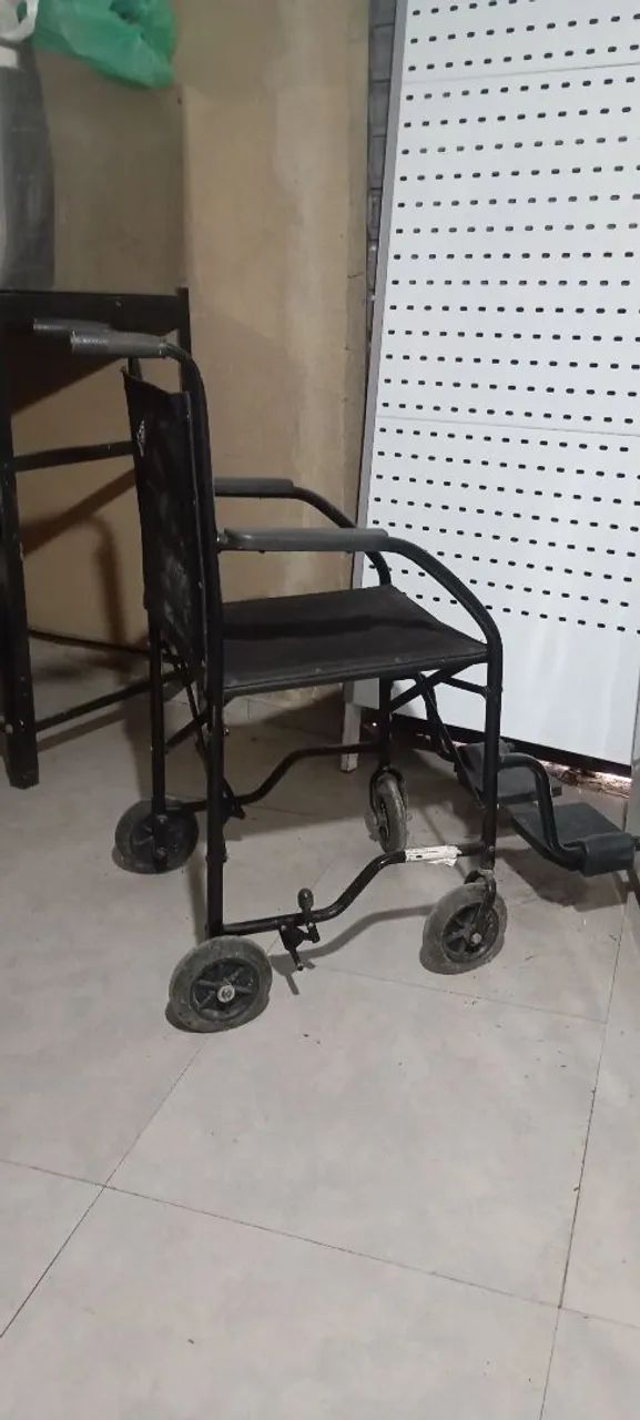 Cadeira de rodas - Foto 2