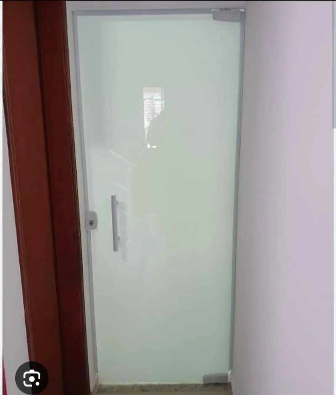 Serviço de Montagem de Portas de Vidro Temperado Sob Medida - Foto 5