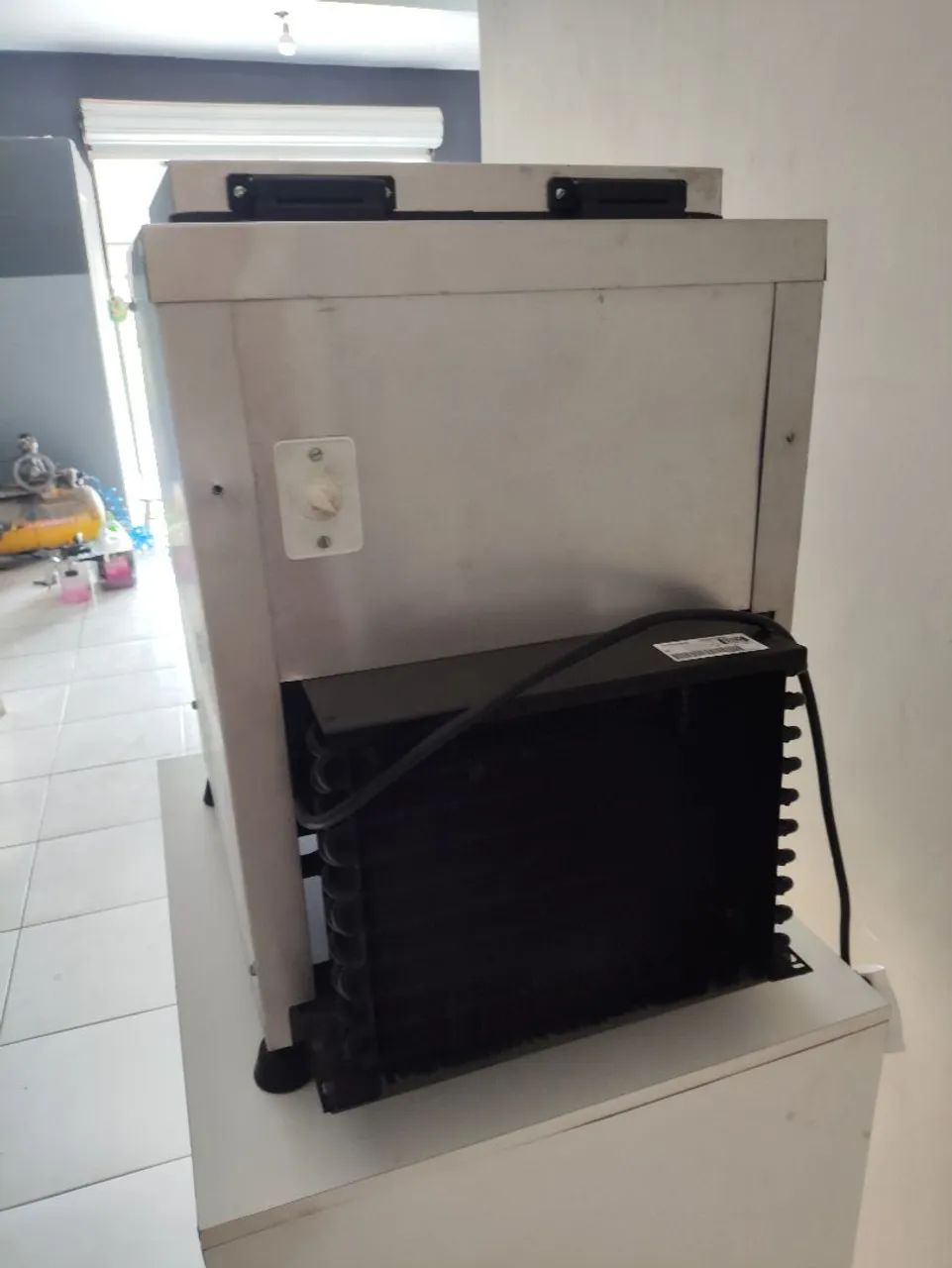 MAQUINA DE SORVETE SOFT/EXPRESSO SUPER CONSERVADA E POUCO USO  - Foto 5