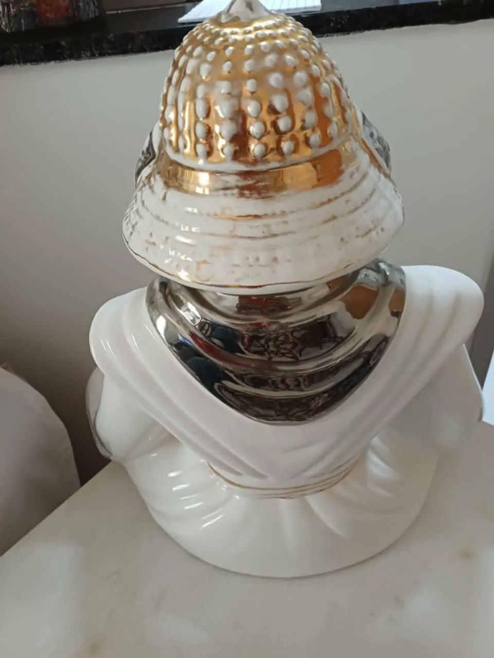 Escultura de samurai  em porcelana  - Foto 3