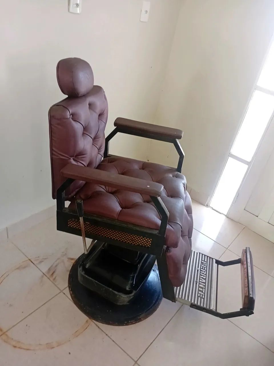 Poltronas barbeiro ferrante automáticas  - Foto 3