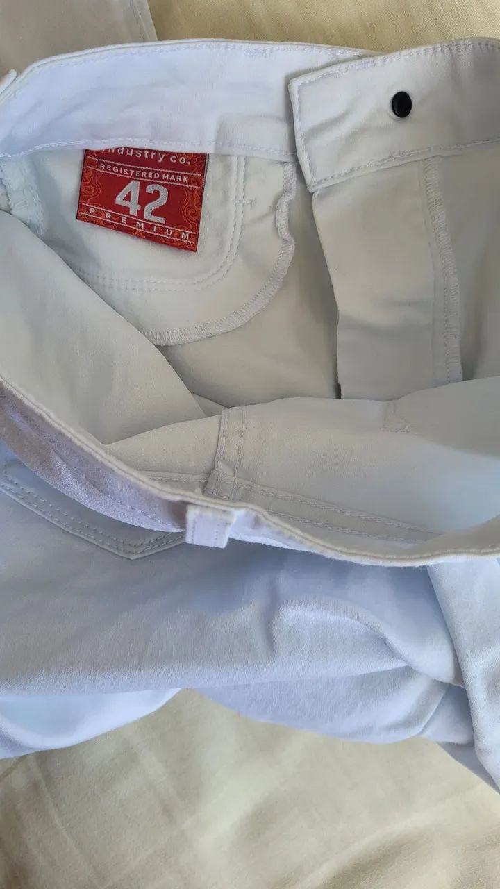 Calça comprida branca  com elastano  - Foto 4