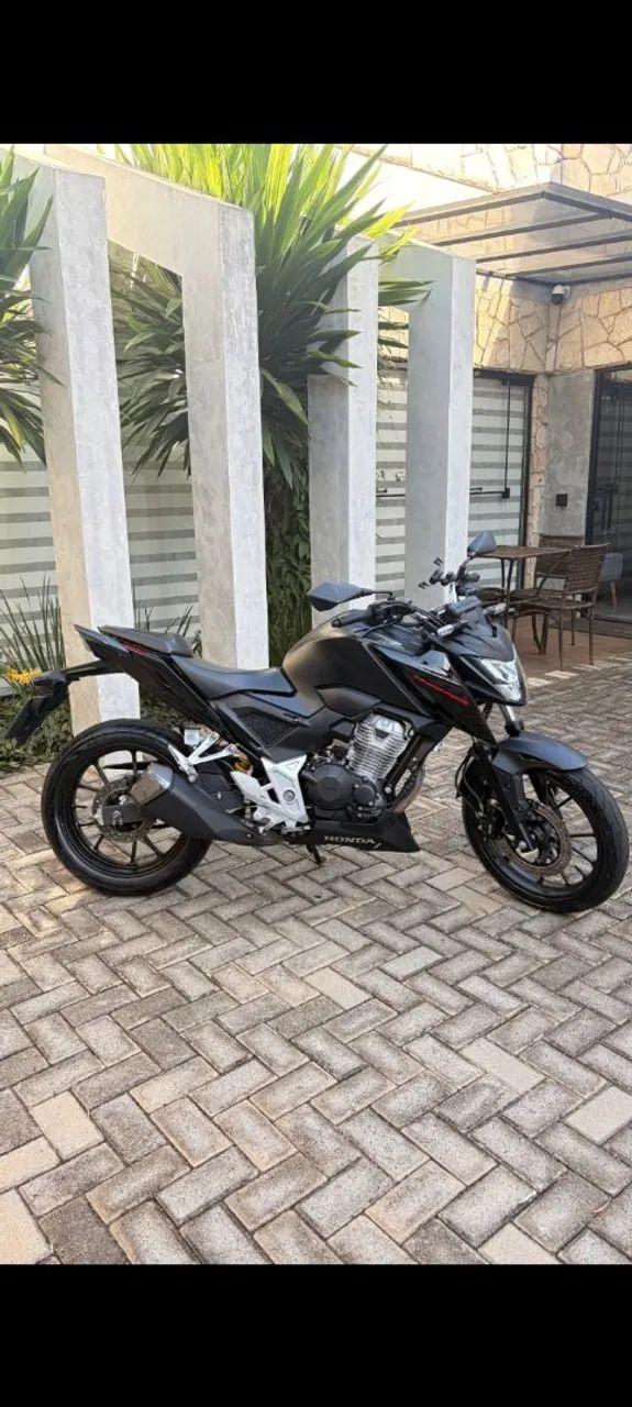 Honda CB300F - Foto 4
