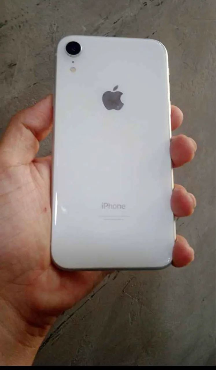 iPhone xr 64 gb